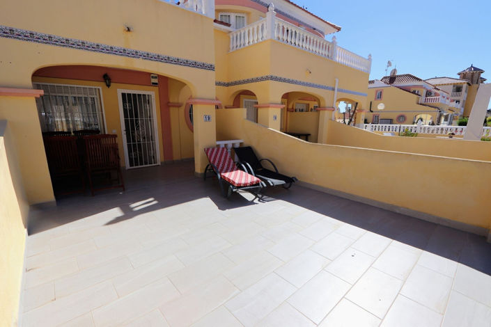 Image No.19-2 Bed House for sale