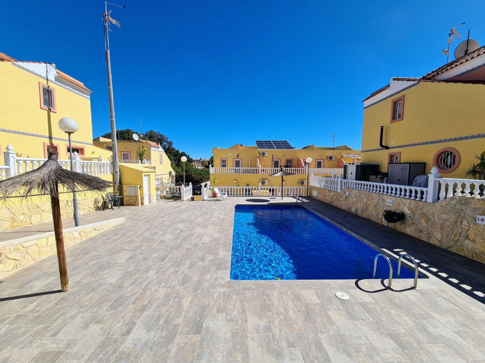 Image No.25-2 Bed House for sale