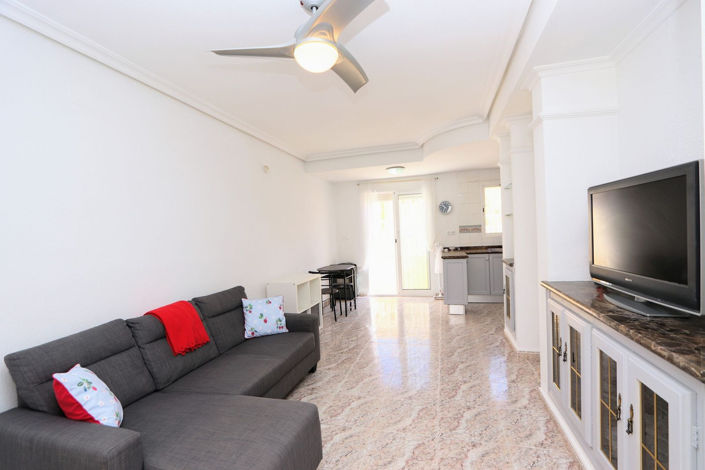 Image No.3-2 Bed House for sale