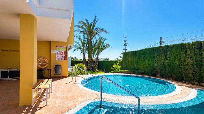 Image No.5-2 Bed Property for sale