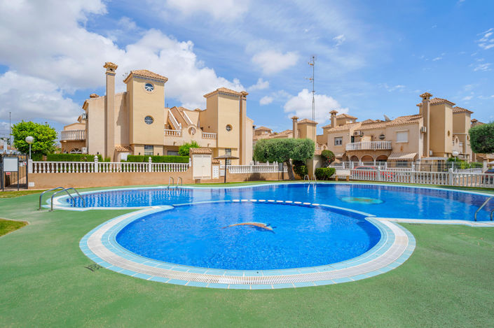 Image No.32-3 Bed Quad for sale