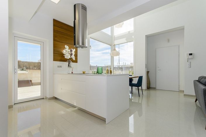 Image No.17-5 Bed Villa for sale
