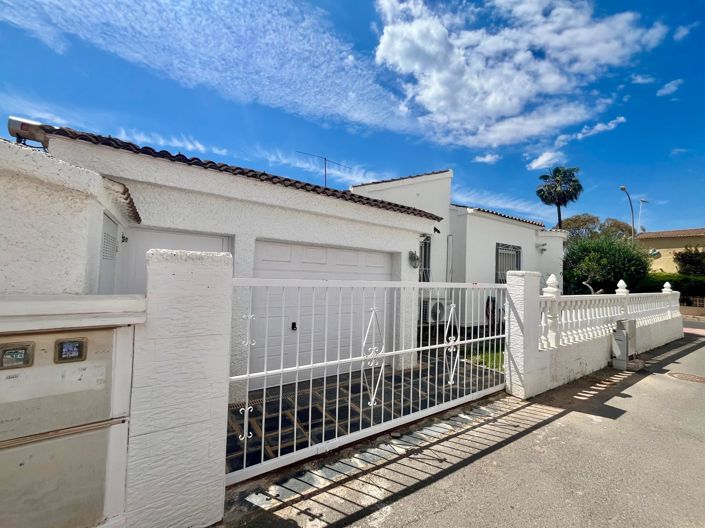 Image No.13-3 Bed Villa for sale
