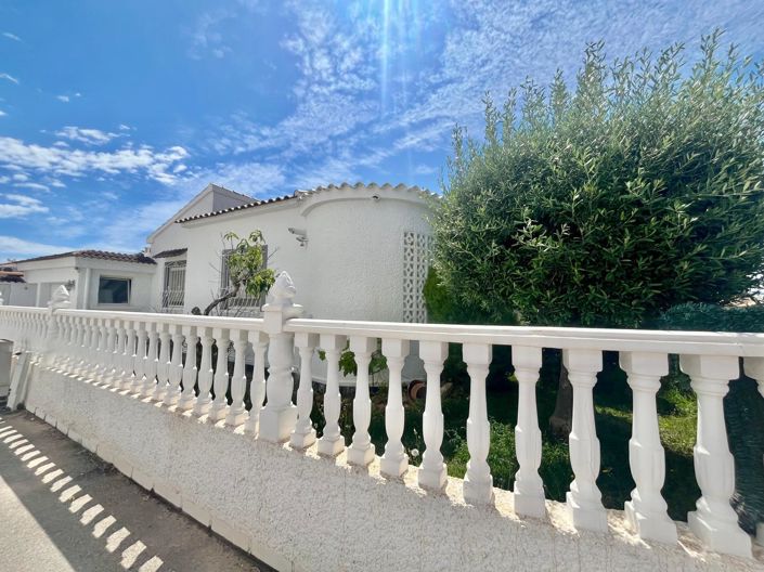 Image No.16-3 Bed Villa for sale