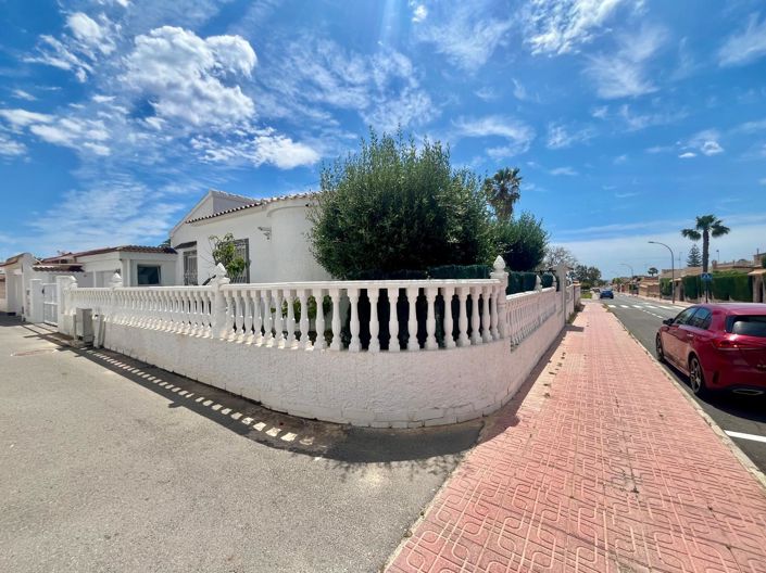 Image No.17-3 Bed Villa for sale