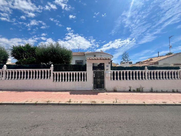 Image No.19-3 Bed Villa for sale