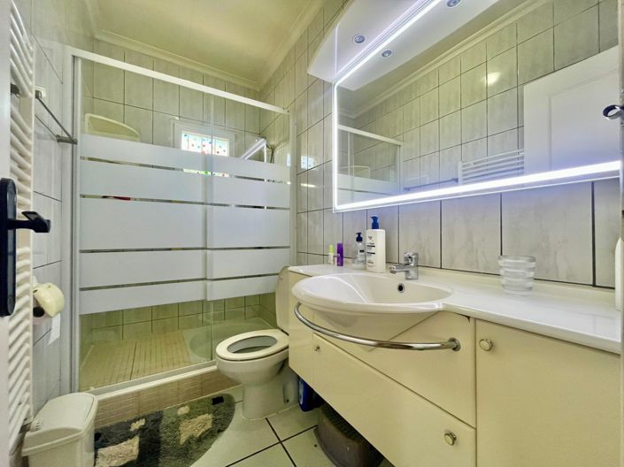 Image No.31-3 Bed Villa for sale