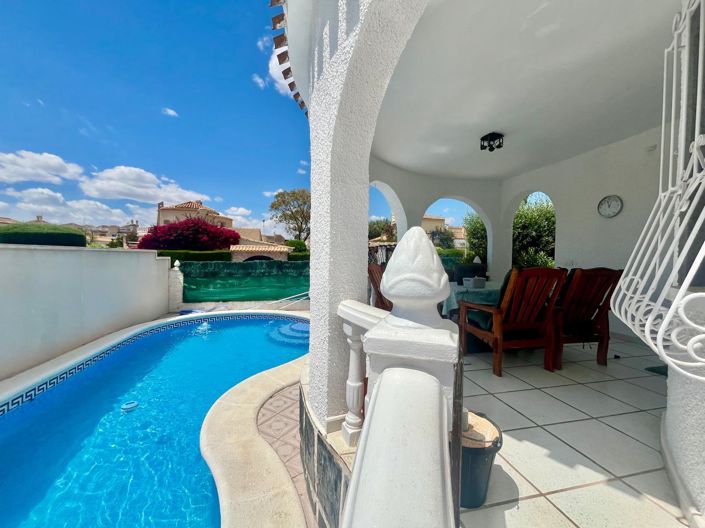 Image No.5-3 Bed Villa for sale