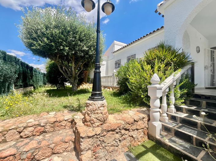 Image No.8-3 Bed Villa for sale