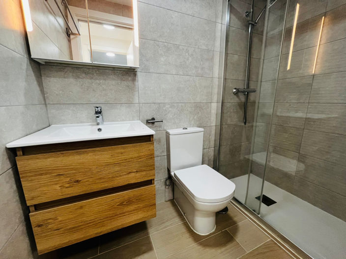 Image No.10-2 Bed House for sale