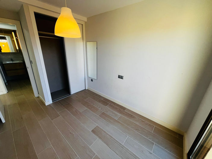 Image No.13-2 Bed Property for sale