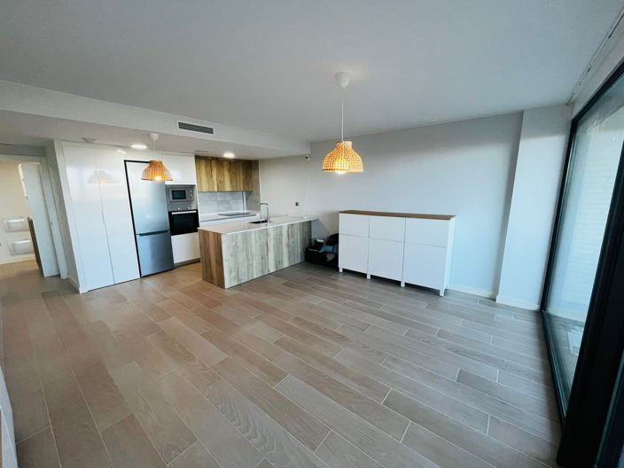 Image No.5-2 Bed House for sale