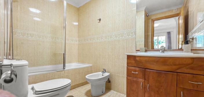 Image No.29-3 Bed Apartment for sale