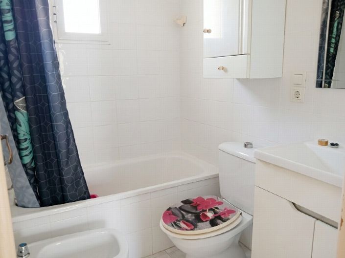 Image No.15-3 Bed Apartment for sale