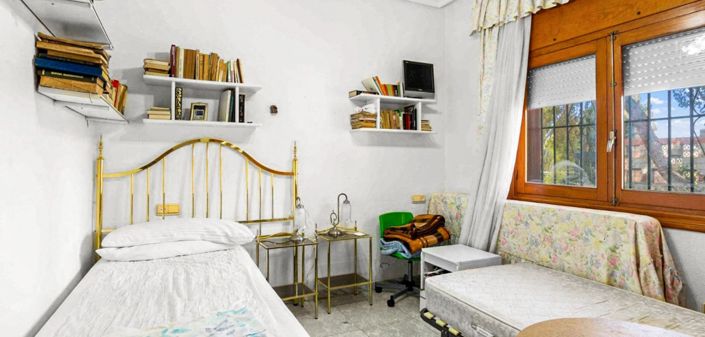 Image No.15-8 Bed Villa for sale