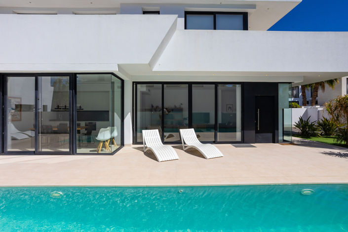 Image No.11-4 Bed Villa for sale