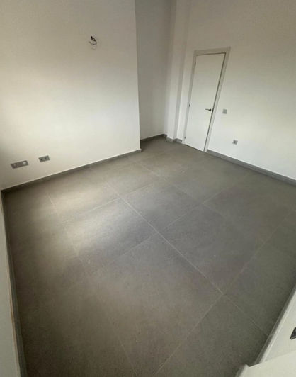 Image No.16-5 Bed House for sale