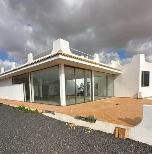 Image No.3-5 Bed House for sale