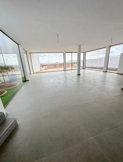 Image No.9-5 Bed Villa for sale