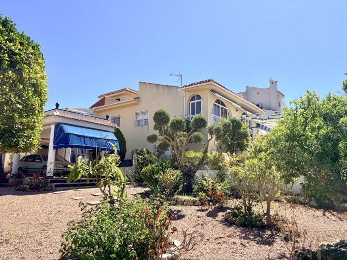 Image No.12-4 Bed Villa for sale