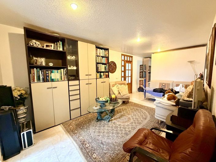 Image No.5-4 Bed Villa for sale