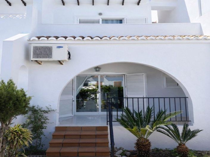 Image No.10-3 Bed Townhouse for sale