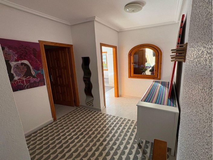 Image No.14-3 Bed Townhouse for sale