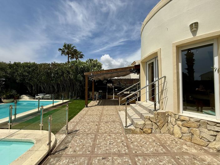 Image No.11-4 Bed Villa for sale