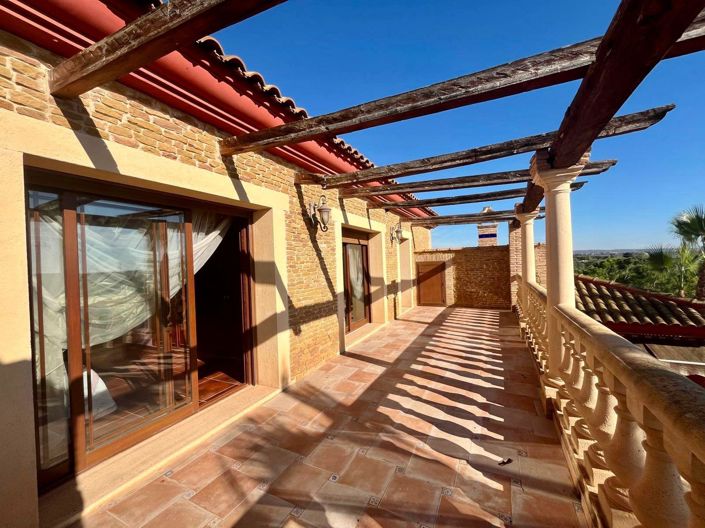 Image No.44-4 Bed Villa for sale