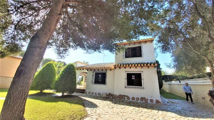 Image No.5-Villa de 4 chambres à vendre à Torrevieja