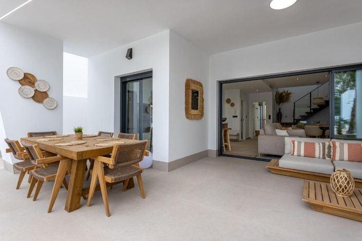 Image No.6-3 Bed Villa for sale