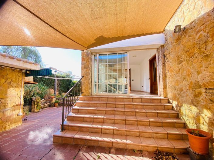 Image No.7-2 Bed Villa for sale