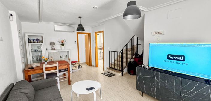Image No.30-3 Bed Townhouse for sale