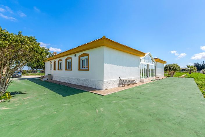 Image No.10-6 Bed Villa for sale