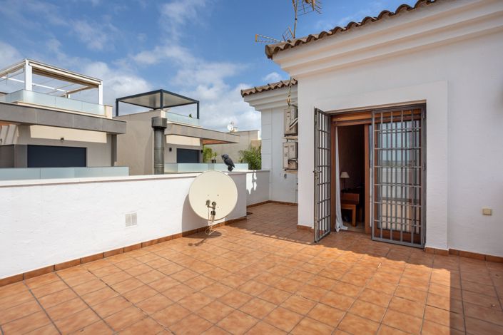 Image No.29-4 Bed Villa for sale