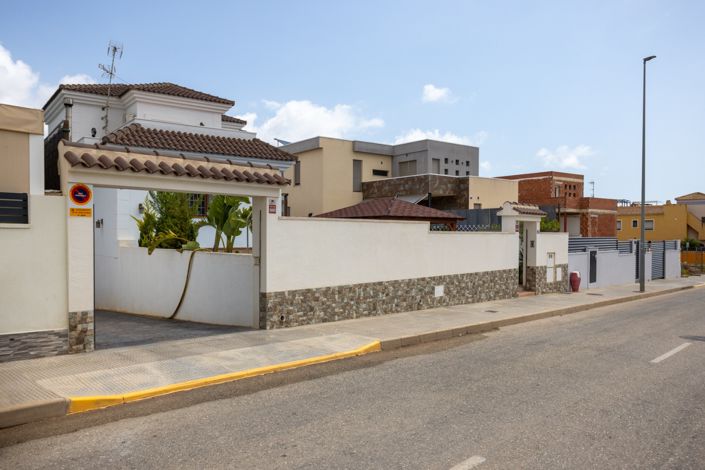 Image No.50-4 Bed Villa for sale