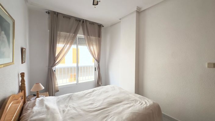 Image No.17-2 Bed Apartment for sale