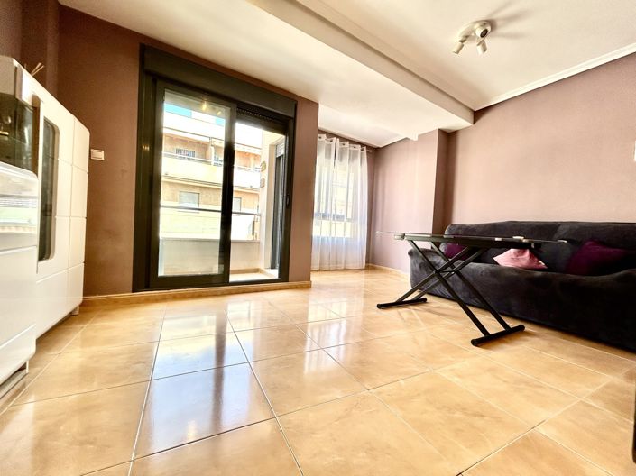 Image No.2-Appartement de 2 chambres à vendre à Torrevieja