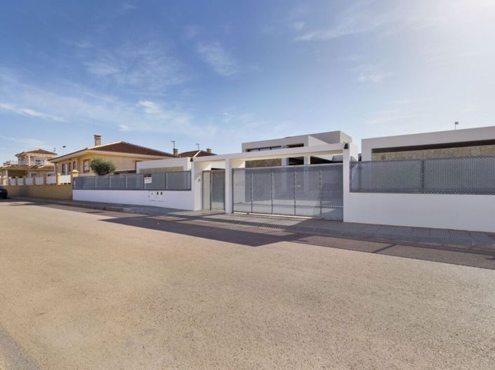 Image No.21-3 Bed Villa for sale