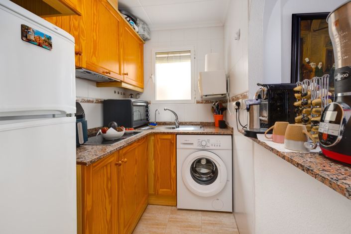 Image No.3-Appartement de 2 chambres à vendre à Torrevieja
