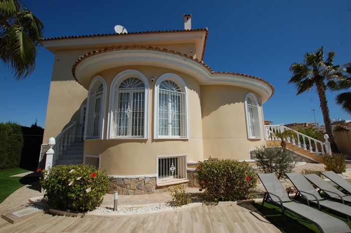 Image No.3-5 Bed Villa for sale