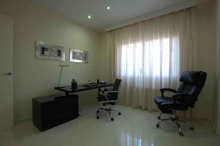 Image No.30-5 Bed Villa for sale