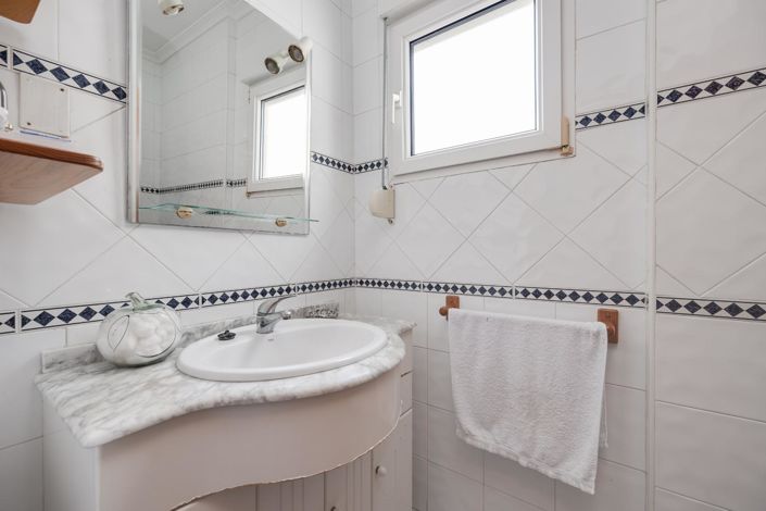 Image No.15-2 Bed Apartment for sale