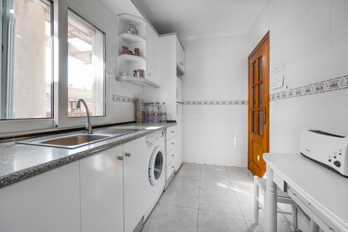 Image No.6-2 Bed Apartment for sale