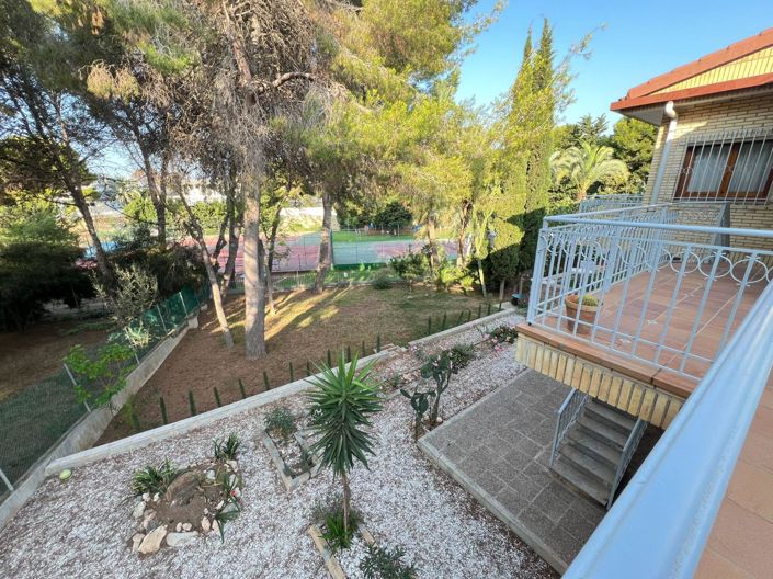 Image No.15-4 Bed Villa for sale