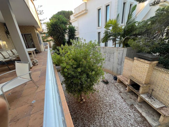 Image No.16-4 Bed Villa for sale