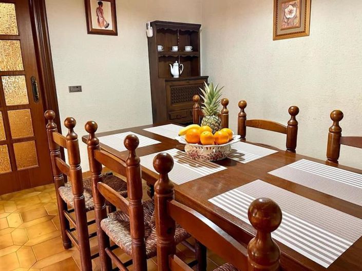Image No.23-4 Bed Villa for sale