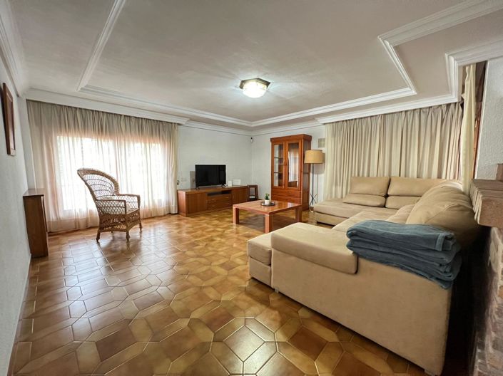 Image No.29-4 Bed Villa for sale