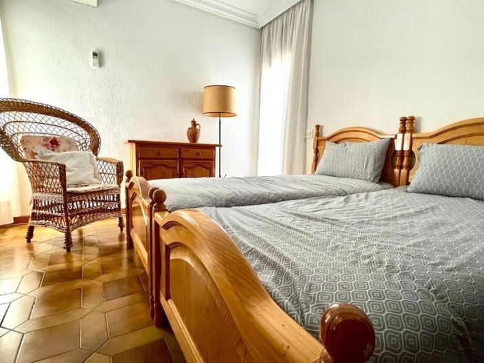 Image No.35-4 Bed Villa for sale