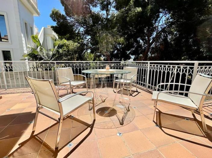 Image No.9-4 Bed Villa for sale